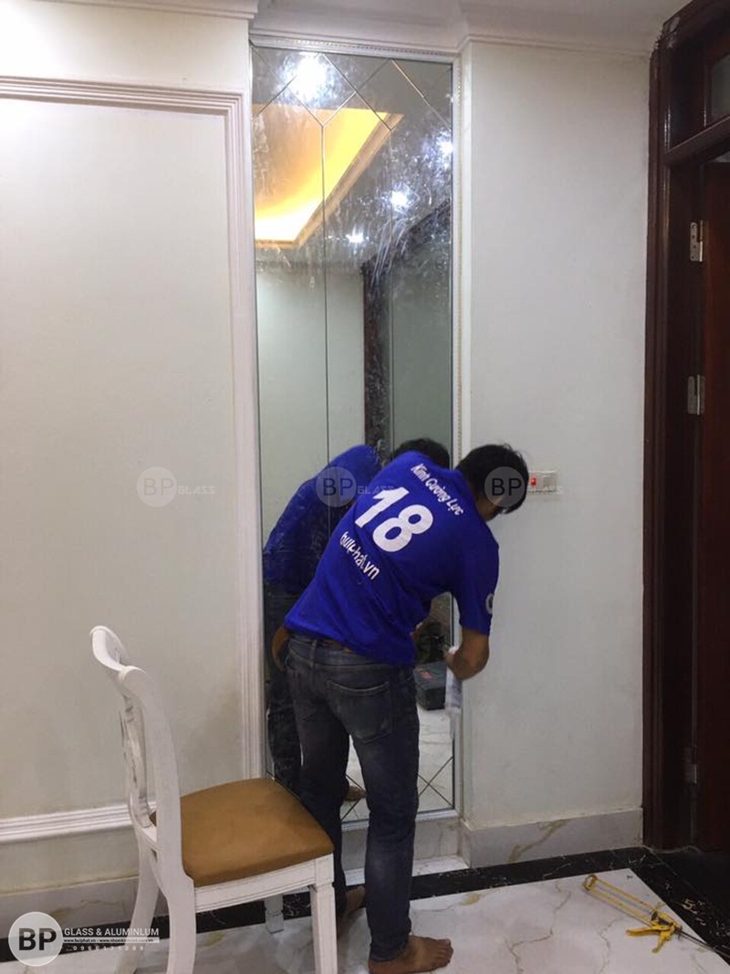 Gương ghép ô trang trí số 6 tt3 kđt Văn Phú Hà Đông